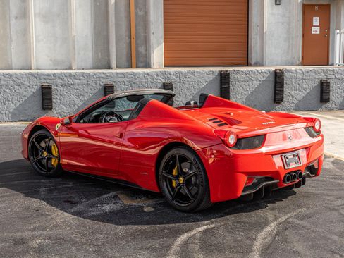 Used 2013 Ferrari 458 Spider RWD image 27