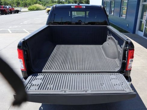 Used 2019 RAM 1500 Big Horn AWD/4WD image 9