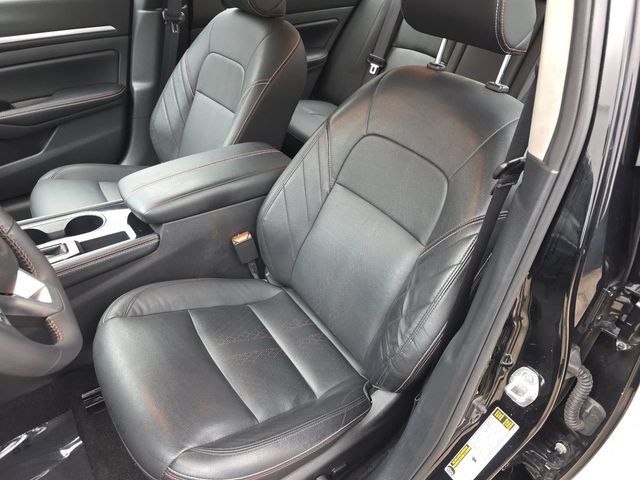 Used 2024 Nissan Altima 2.5 SR w/ SR Premium Package FWD image 15