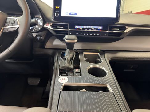 Used 2026 Toyota Sienna XLE FWD image 20