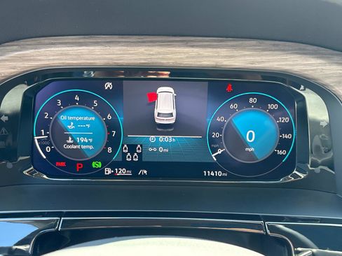 Used 2025 Volkswagen Atlas SEL Premium R-Line image 23