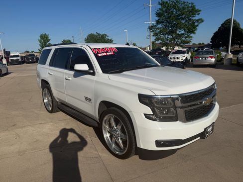 Used 2015 Chevrolet Tahoe LT AWD/4WD image 2
