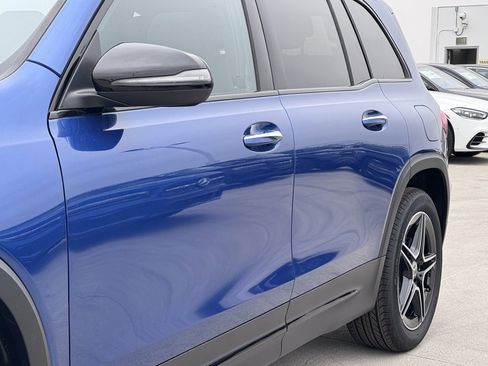 Used 2024 Mercedes-Benz GLB 250 image 9