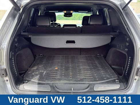 Used 2017 Jeep Grand Cherokee Limited RWD image 6