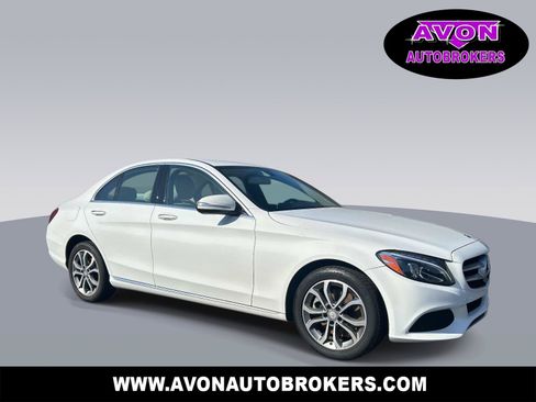 Used 2015 Mercedes-Benz C 300 4MATIC Sedan image 1