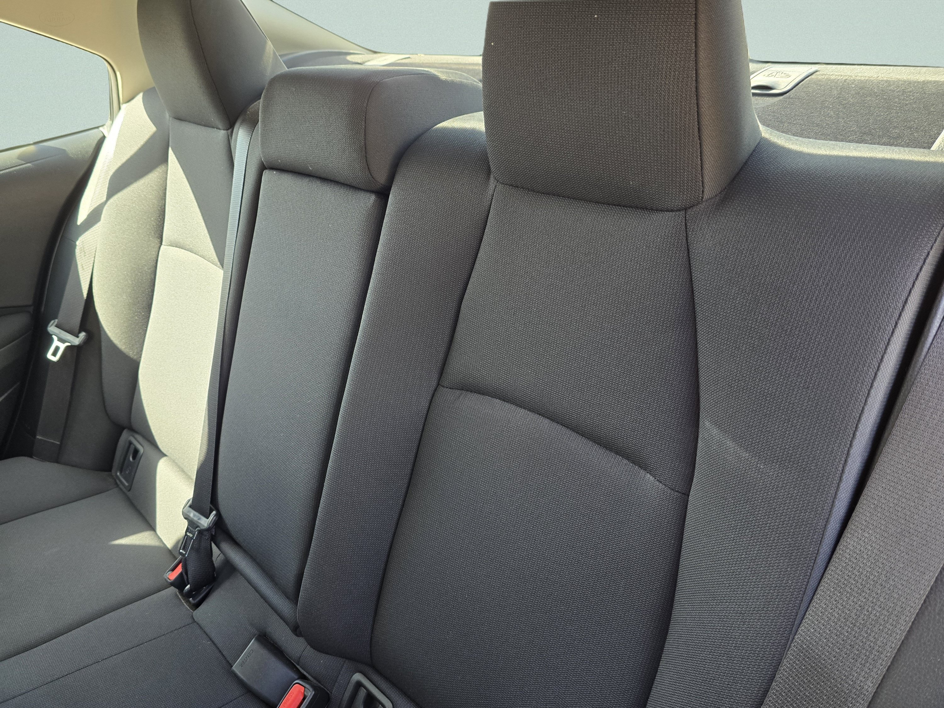Used 2025 Toyota Corolla LE FWD image 5