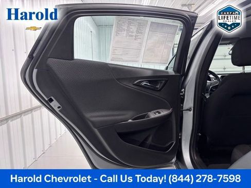 Used 2025 Chevrolet Malibu LT FWD image 12