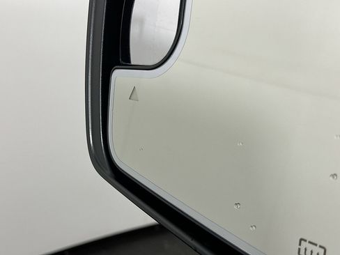 Used 2019 RAM 1500 Limited AWD/4WD image 16