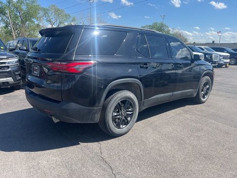 Used 2023 Chevrolet Traverse LS w/ Midnight/Sport Edition image 4