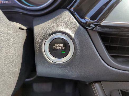 Used 2017 Buick Envision Essence AWD/4WD image 18