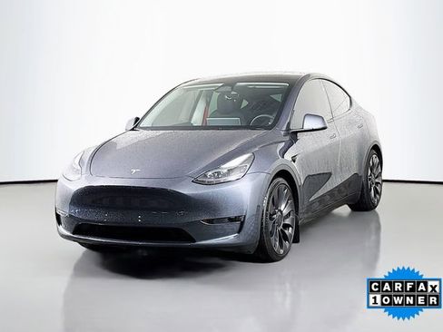 Used 2023 Tesla Model Y Performance image 3
