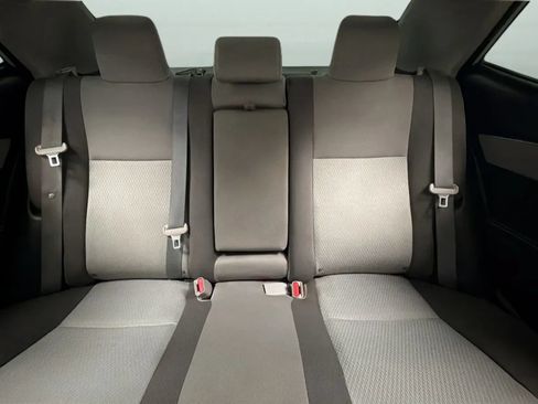 Used 2018 Toyota Corolla LE w/ Carpet Mat Package (TMS) FWD image 17