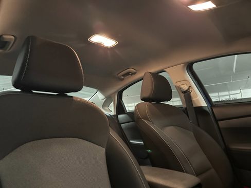 Used 2023 Kia Forte LXS w/ LXS Technology Package image 15