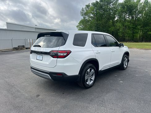 Used 2025 Honda Pilot EX-L image 6