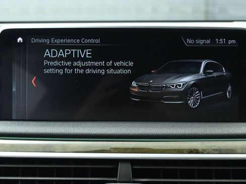 Used 2019 BMW 750i image 38