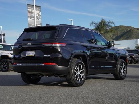 Certified 2024 Jeep Grand Cherokee Limited image 4