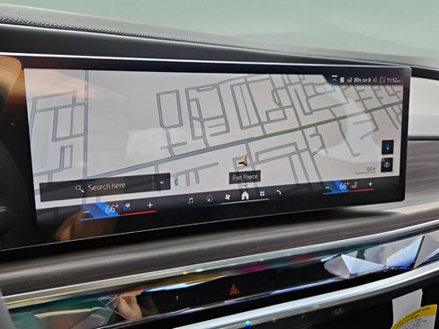 New 2025 BMW i7 xDrive60 image 23