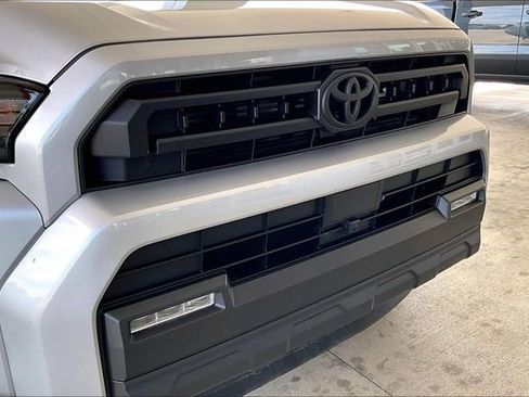 Used 2025 Toyota 4Runner SR5 RWD image 26