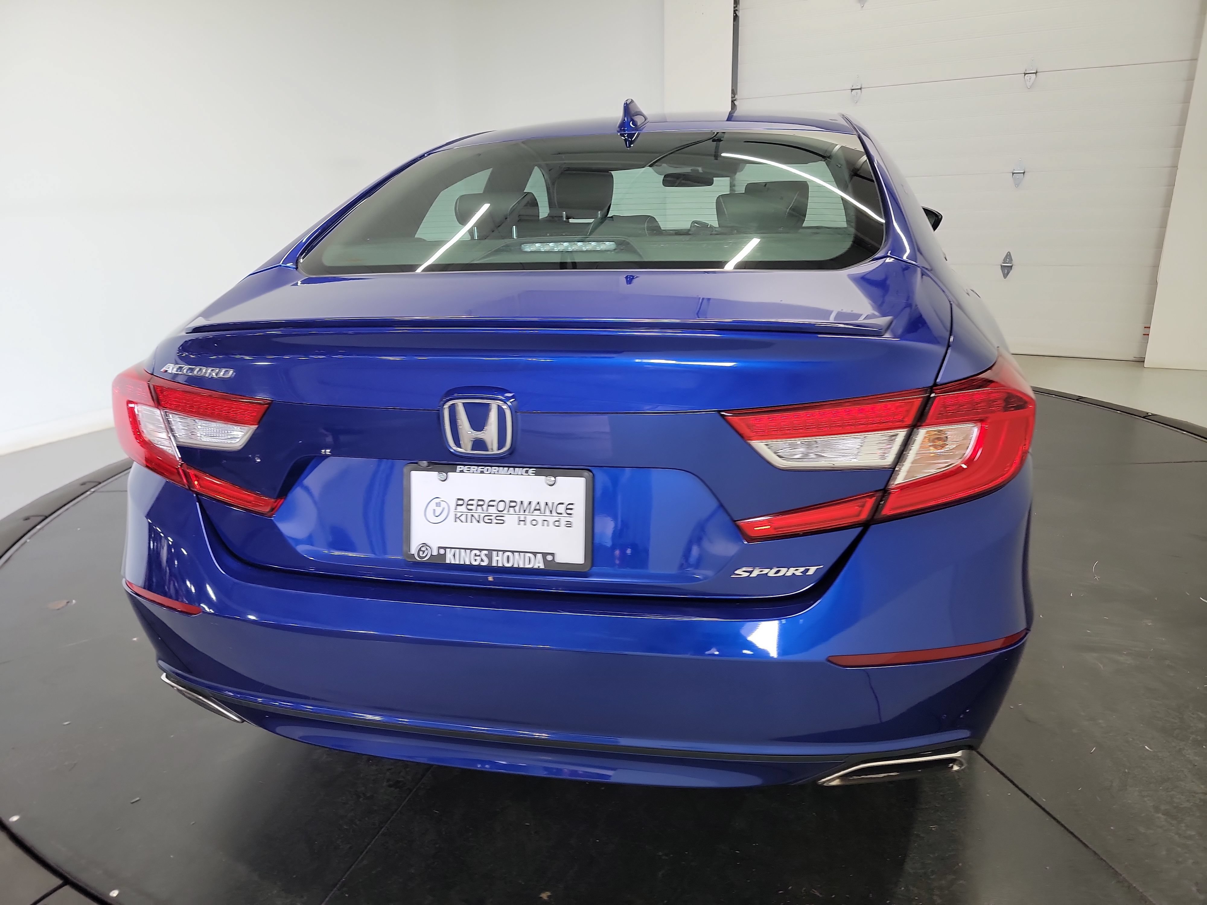 Used 2018 Honda Accord Sport image 8
