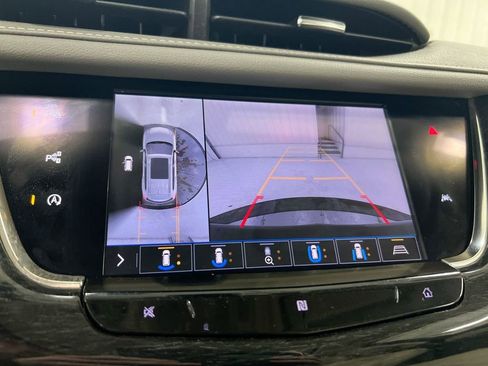 Used 2020 Cadillac XT6 Premium Luxury image 15