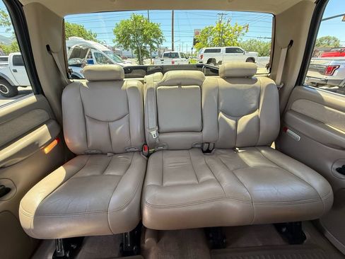 Used 2003 GMC Sierra 2500 SLT w/ SLT Preferred Equipment Group AWD/4WD image 36