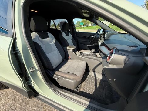 Certified 2024 Chevrolet Trax RS w/ Driver Confidence Package FWD image 32