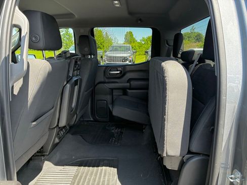 Used 2021 Chevrolet Silverado 1500 LT AWD/4WD image 23
