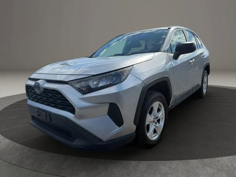 Used 2021 Toyota RAV4 LE AWD/4WD image 1