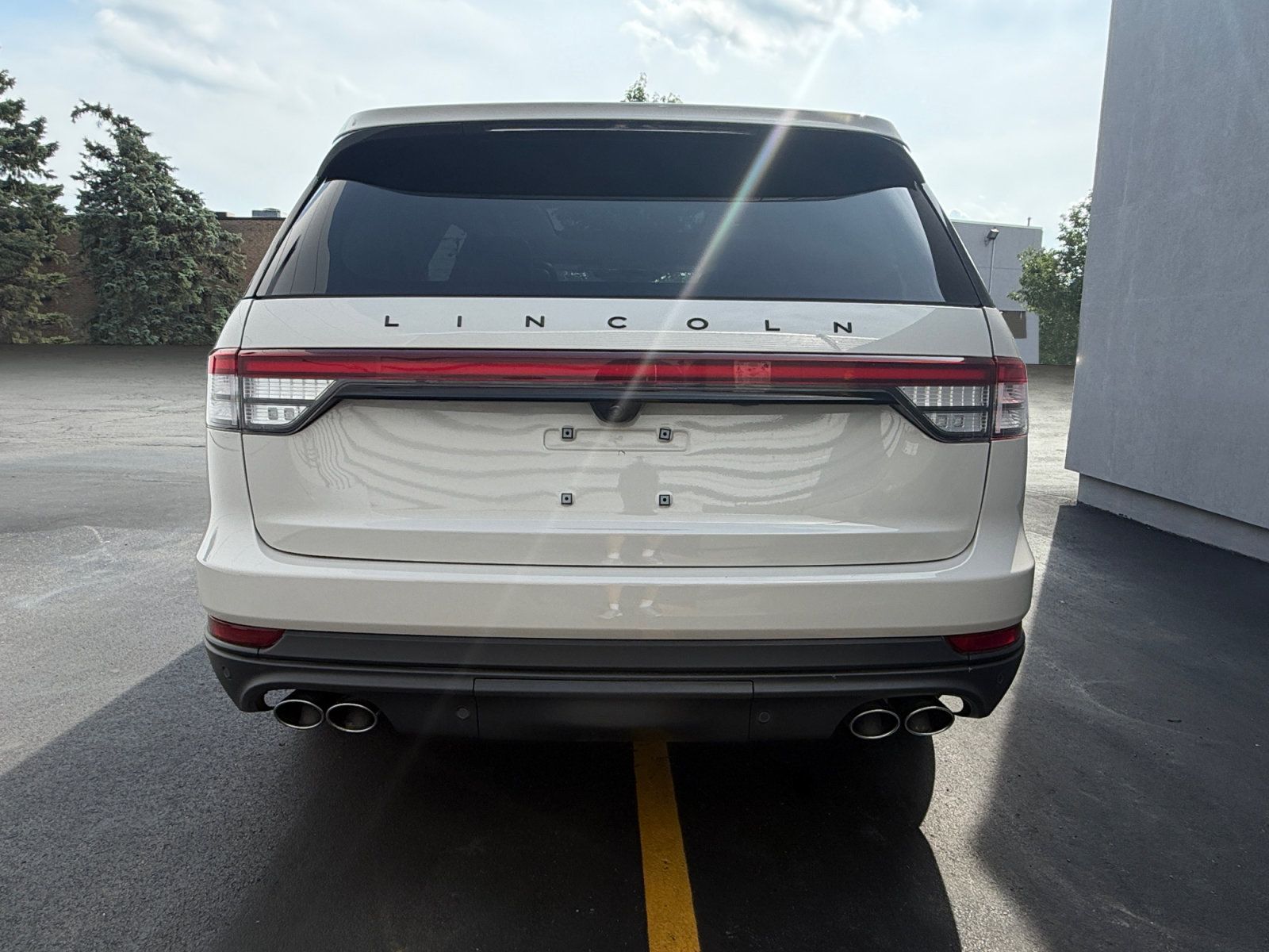 Used 2025 Lincoln Aviator Reserve w/ Equipment Group 201A AWD/4WD image 11