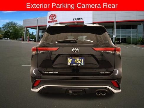 Used 2021 Toyota Highlander XSE AWD/4WD image 5