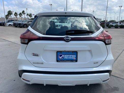 Certified 2024 Nissan Kicks SV FWD image 4
