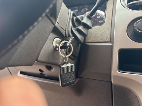 Used 2010 Ford F150 XLT image 18