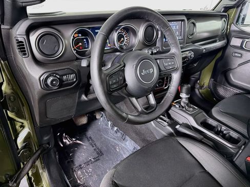 Used 2021 Jeep Wrangler Unlimited Sport AWD/4WD image 9
