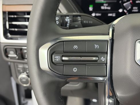 Used 2026 GMC Yukon Denali w/ LPO, Floor Liner Package AWD/4WD image 31