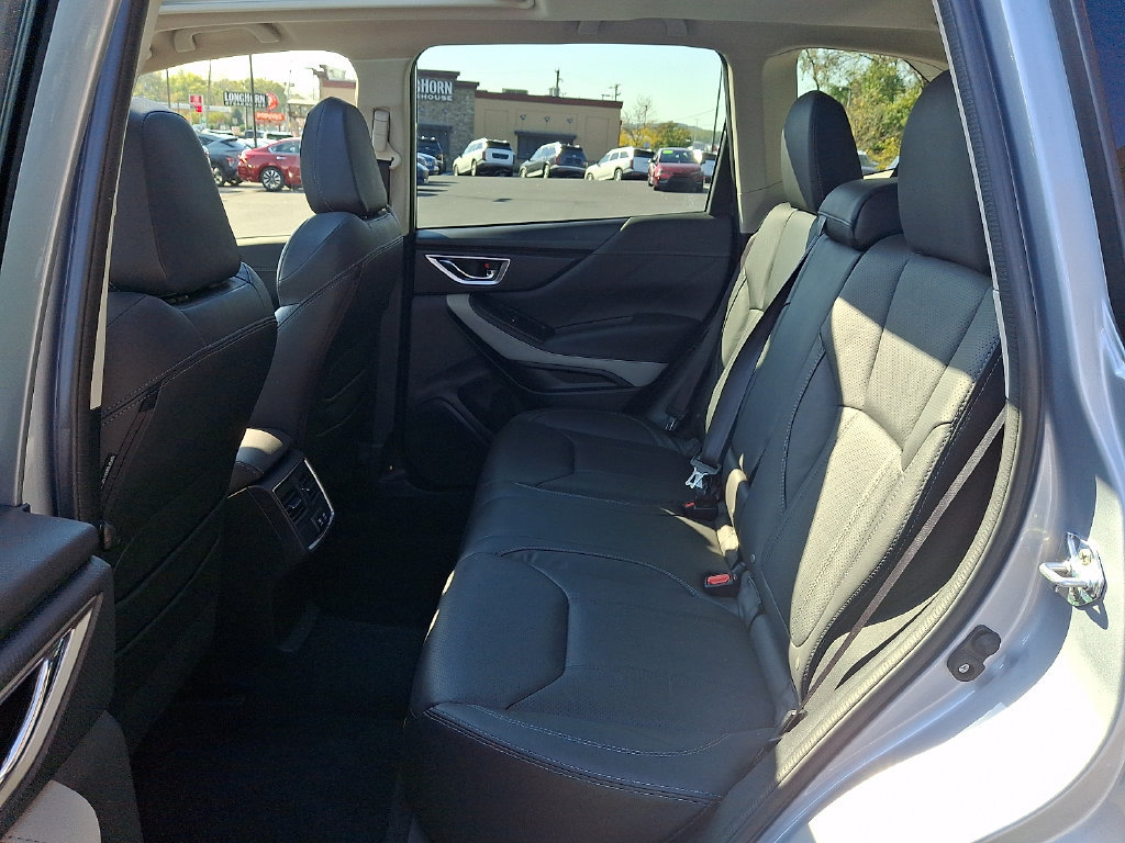 Used 2023 Subaru Forester Limited AWD/4WD image 10