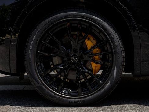 New 2025 Maserati Grecale Modena image 14