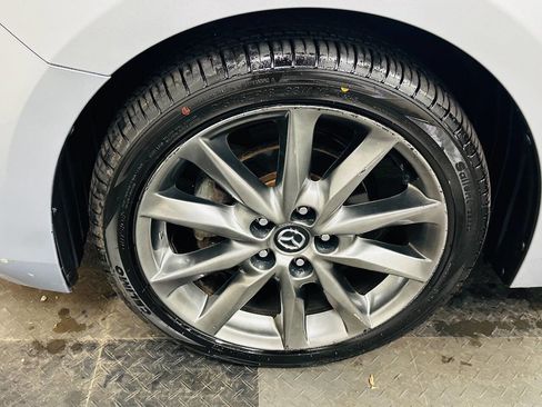 Used 2018 MAZDA MAZDA3 Touring FWD image 28