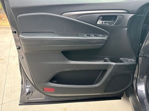 Used 2019 Honda Passport Sport image 14