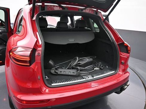 Used 2018 Porsche Cayenne S AWD/4WD image 16