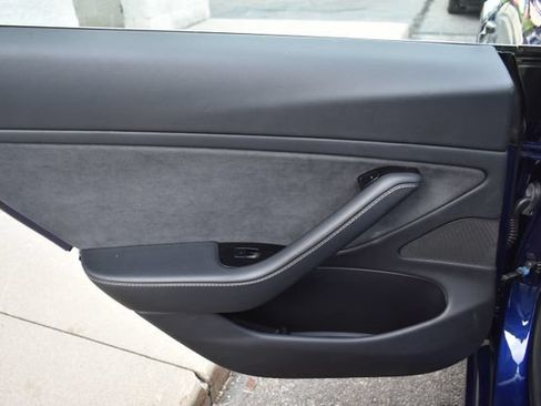 Used 2018 Tesla Model 3 Long Range RWD image 27