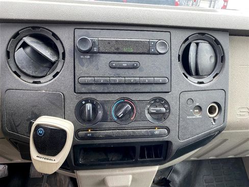 Used 2010 Ford F250 XLT image 16