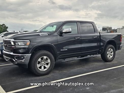 Used 2022 RAM 1500 Laramie AWD/4WD image 2