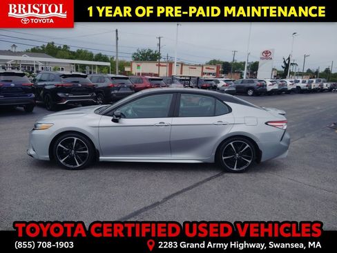 Used 2020 Toyota Camry XSE w/ Navigation Package FWD image 4