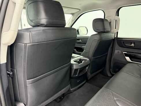Used 2022 Toyota Tundra Limited image 31