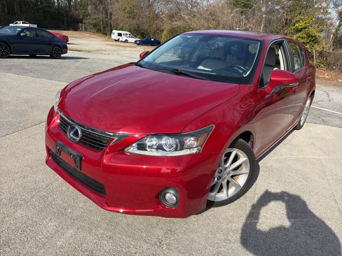 Used 2013 Lexus CT 200h image 1