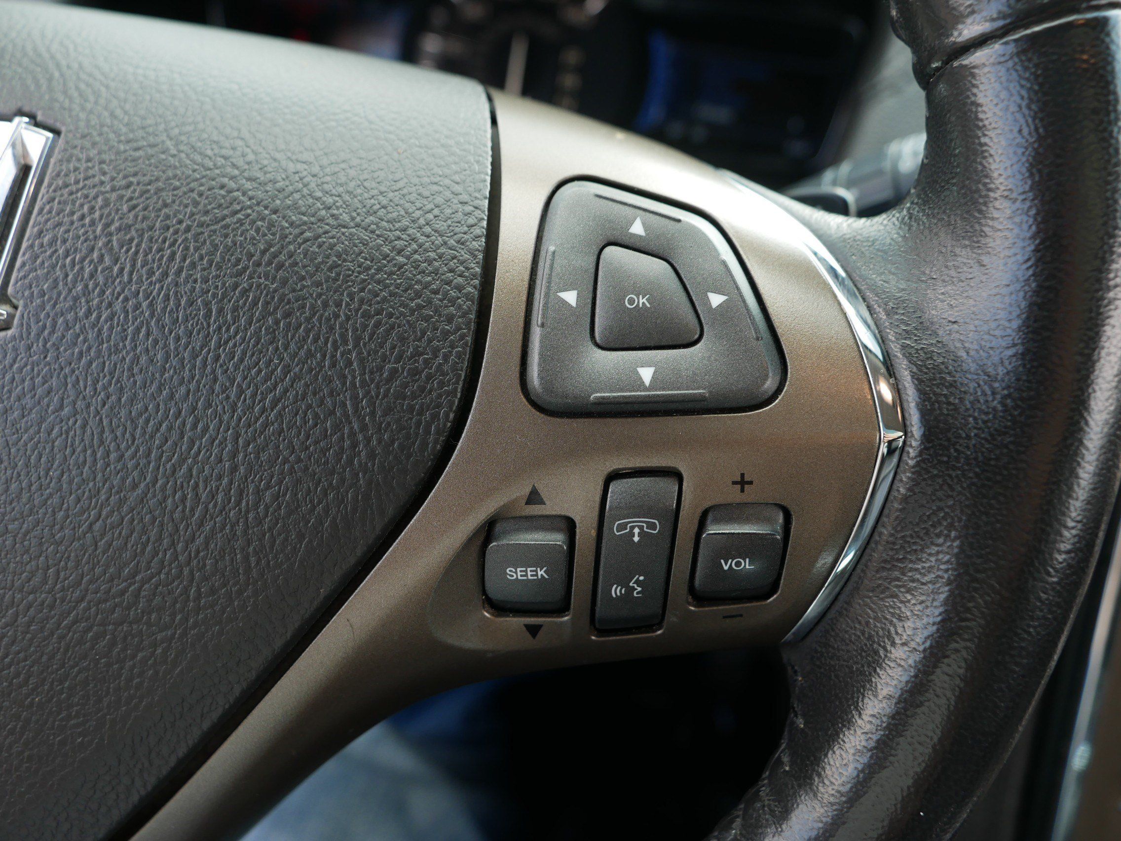Used 2013 Lincoln MKX AWD image 29