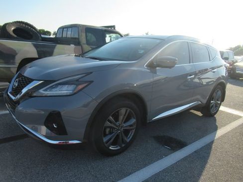 Used 2023 Nissan Murano Platinum w/ Cargo Package FWD image 3