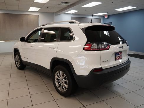 Used 2020 Jeep Cherokee Latitude Plus image 11