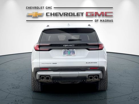 Used 2024 GMC Acadia Elevation image 4