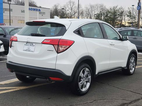 Certified 2017 Honda HR-V LX image 6